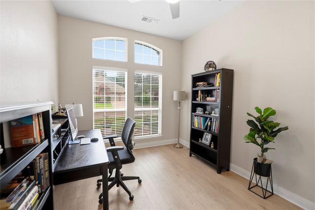 5206 N Briar Ridge Circle, Mckinney, TX 75072