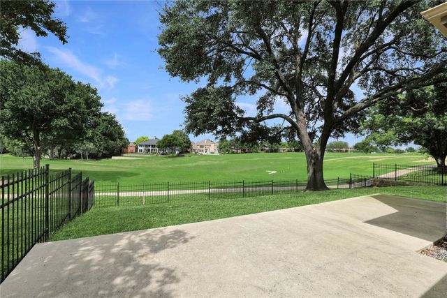 5206 N Briar Ridge Circle, Mckinney, TX 75072