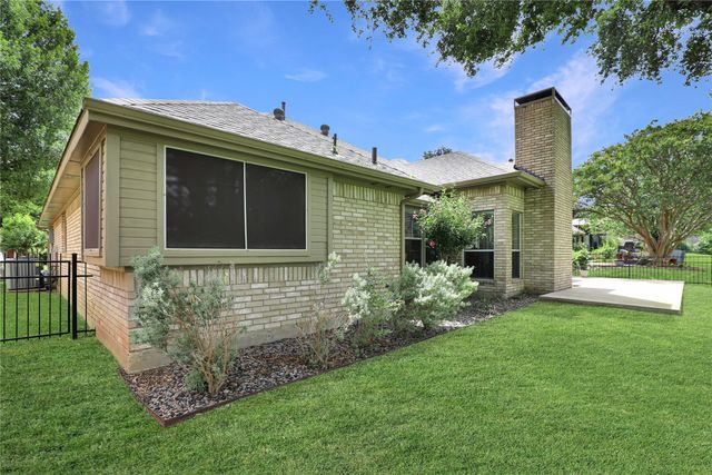 5206 N Briar Ridge Circle, Mckinney, TX 75072