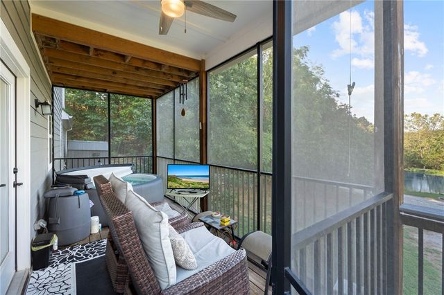 878 James Place, West Fork, AR 72774