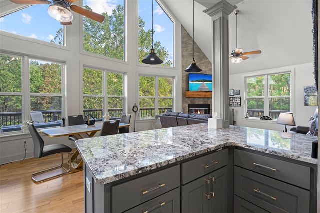 878 James Place, West Fork, AR 72774