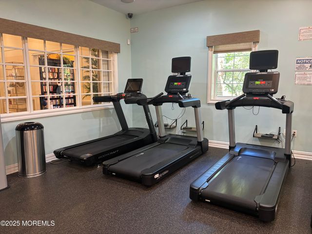 3 W Rossini Court, Farmingdale, NJ 07727