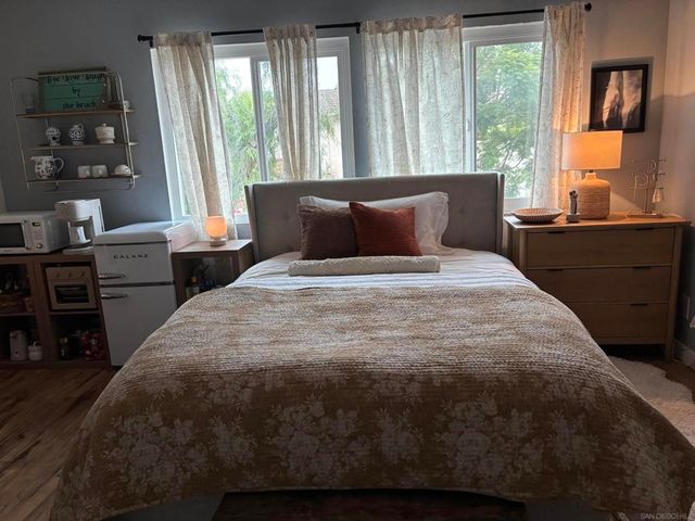 2422 Summerhill, Encinitas, CA 92024