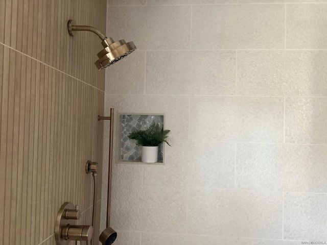 2422 Summerhill, Encinitas, CA 92024