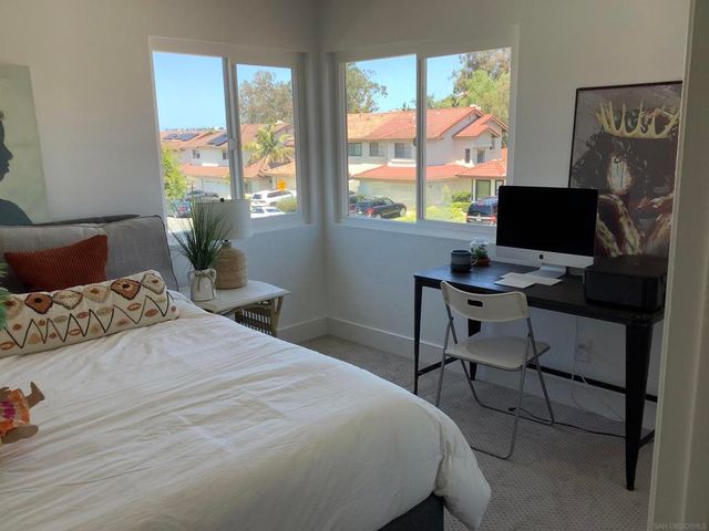 2422 Summerhill, Encinitas, CA 92024