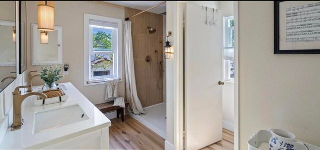 2422 Summerhill, Encinitas, CA 92024