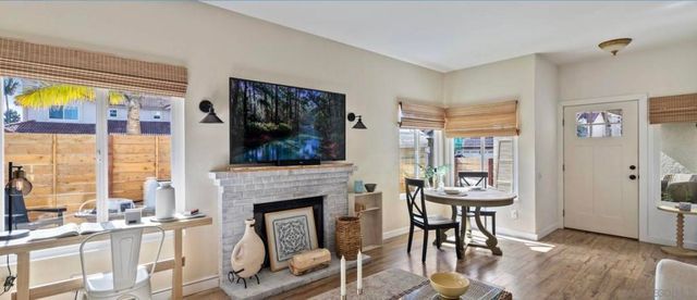 2422 Summerhill, Encinitas, CA 92024