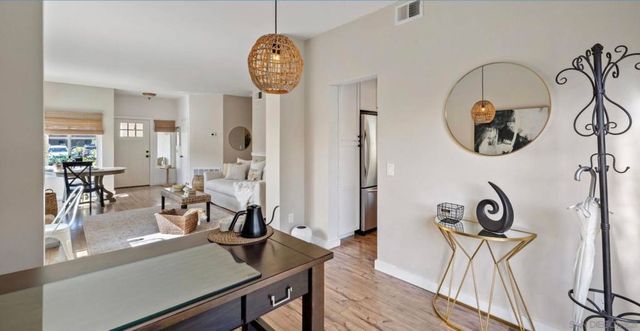 2422 Summerhill, Encinitas, CA 92024