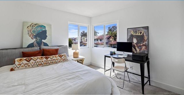 2422 Summerhill, Encinitas, CA 92024