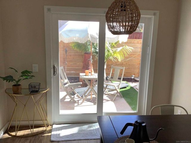 2422 Summerhill, Encinitas, CA 92024