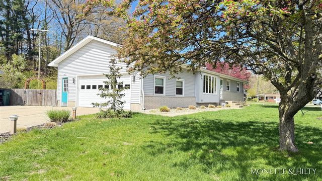 1847 Ritter Hills Drive, Norton Shores, MI 49441
