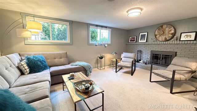 1847 Ritter Hills Drive, Norton Shores, MI 49441