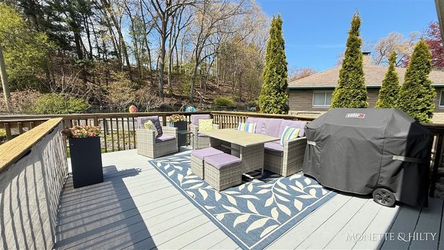 1847 Ritter Hills Drive, Norton Shores, MI 49441