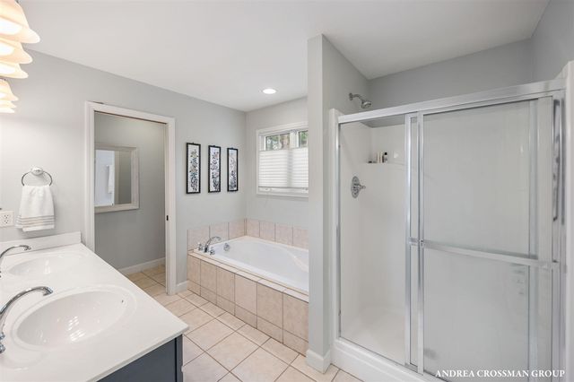14887 Riverside Trail, Grand Haven, MI 49417