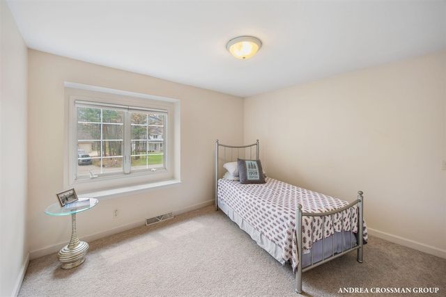 14887 Riverside Trail, Grand Haven, MI 49417