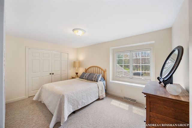 14887 Riverside Trail, Grand Haven, MI 49417