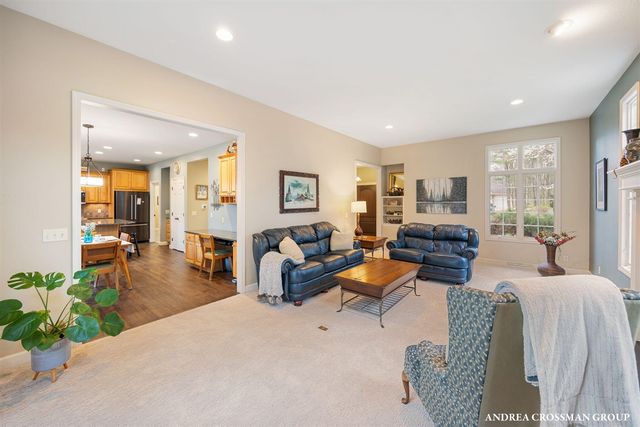14887 Riverside Trail, Grand Haven, MI 49417