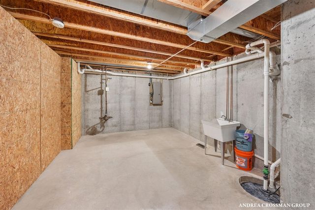 14887 Riverside Trail, Grand Haven, MI 49417