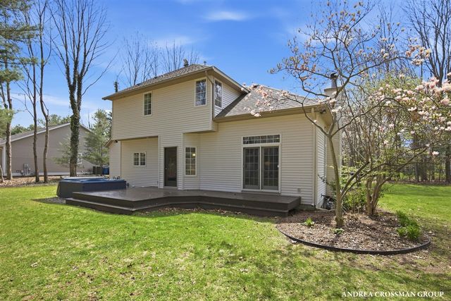 14887 Riverside Trail, Grand Haven, MI 49417