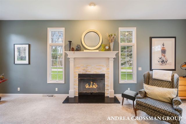 14887 Riverside Trail, Grand Haven, MI 49417