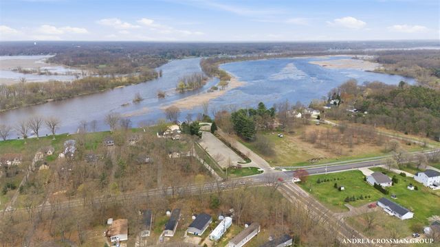 14887 Riverside Trail, Grand Haven, MI 49417