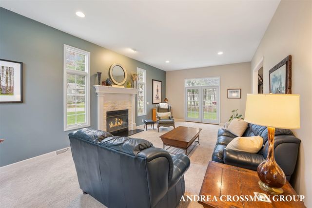 14887 Riverside Trail, Grand Haven, MI 49417