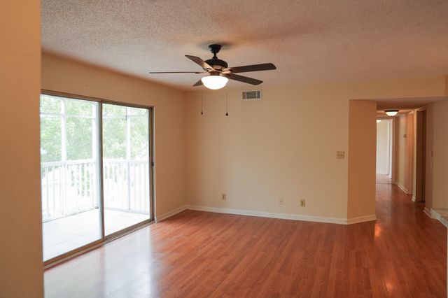 2210 Andover Dr Apt E, Myrtle Beach, SC 29575