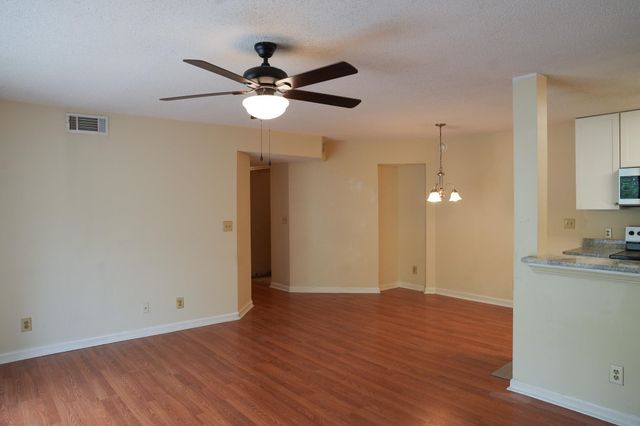 2210 Andover Dr Apt E, Myrtle Beach, SC 29575