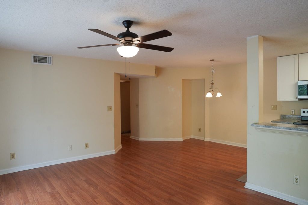 2210 Andover Dr Apt E, Myrtle Beach, SC 29575 — photo 4