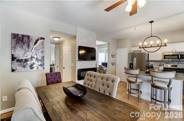 4102 Christine Lane E, Waxhaw, NC 28173