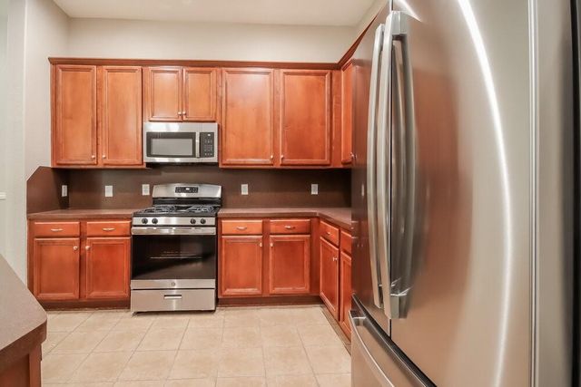 2309 Highland Crossing Drive, Conroe, TX 77304