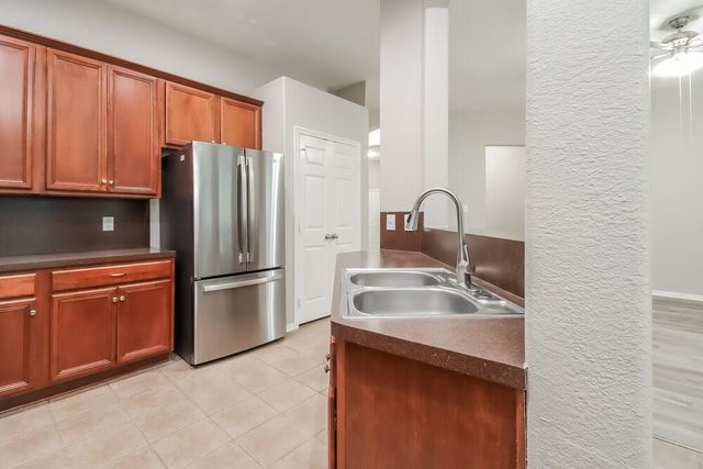 2309 Highland Crossing Drive, Conroe, TX 77304