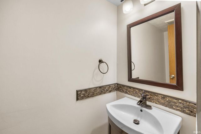 318 Cromwell Court, Lafayette, IN 47909