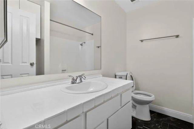 1131 Alta Loma 308, West Hollywood, CA 90069