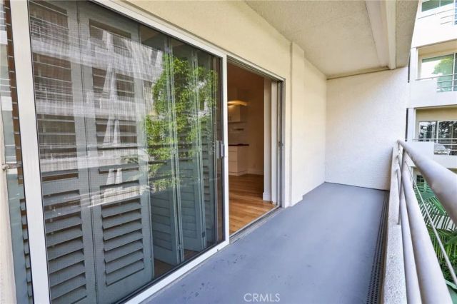 1131 Alta Loma 308, West Hollywood, CA 90069