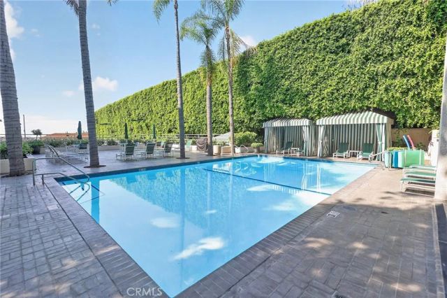 1131 Alta Loma 308, West Hollywood, CA 90069