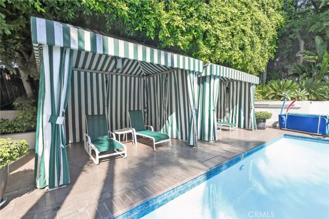 1131 Alta Loma 308, West Hollywood, CA 90069