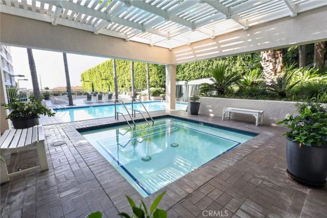 1131 Alta Loma 308, West Hollywood, CA 90069