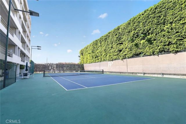 1131 Alta Loma 308, West Hollywood, CA 90069