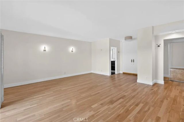 1131 Alta Loma 308, West Hollywood, CA 90069