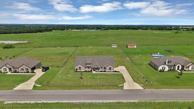 189 Lonicera Lane, Paradise, TX 76073