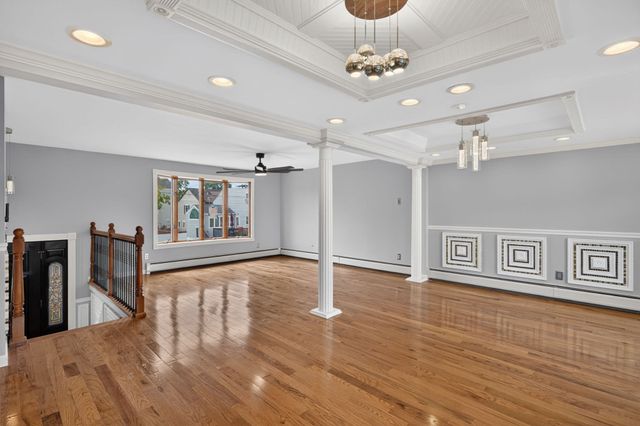 202 Oman St, Fall River, MA 02721