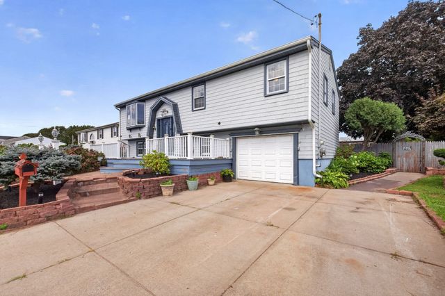 202 Oman St, Fall River, MA 02721