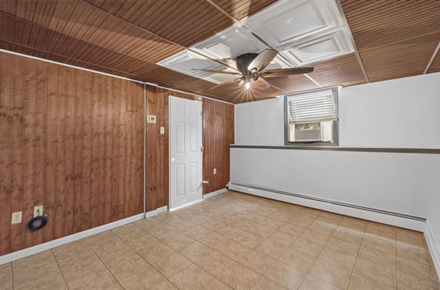 202 Oman St, Fall River, MA 02721