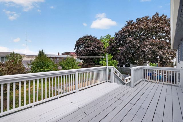202 Oman St, Fall River, MA 02721