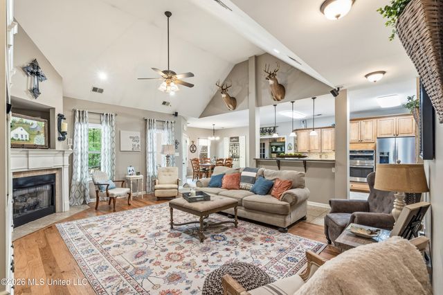 6070 Timber Oaks Drive, Olive Branch, MS 38654