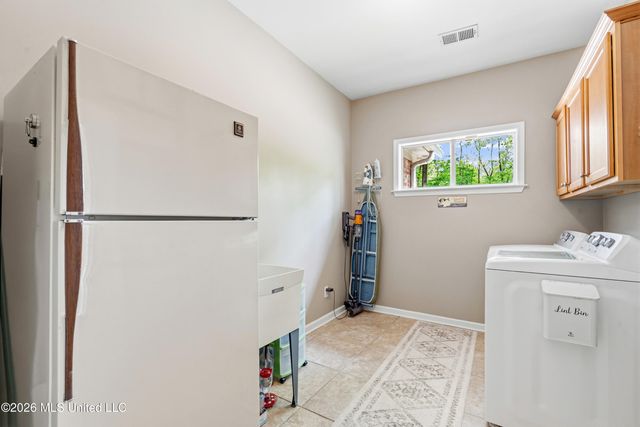 6070 Timber Oaks Drive, Olive Branch, MS 38654