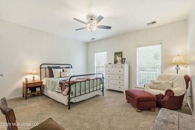 6070 Timber Oaks Drive, Olive Branch, MS 38654