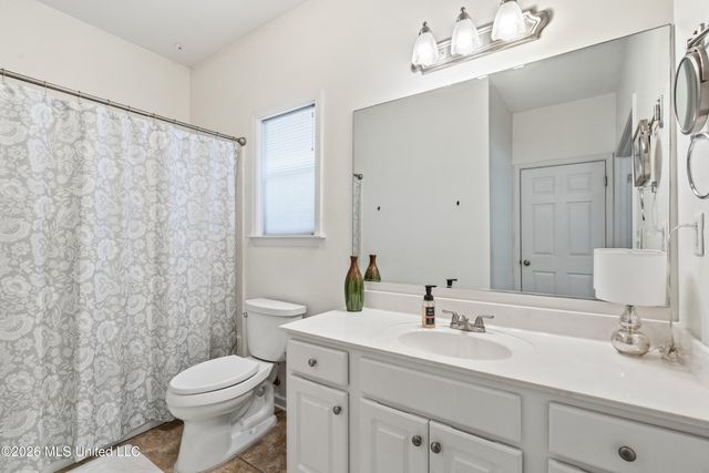 6070 Timber Oaks Drive, Olive Branch, MS 38654