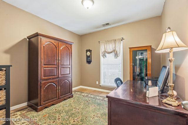 6070 Timber Oaks Drive, Olive Branch, MS 38654